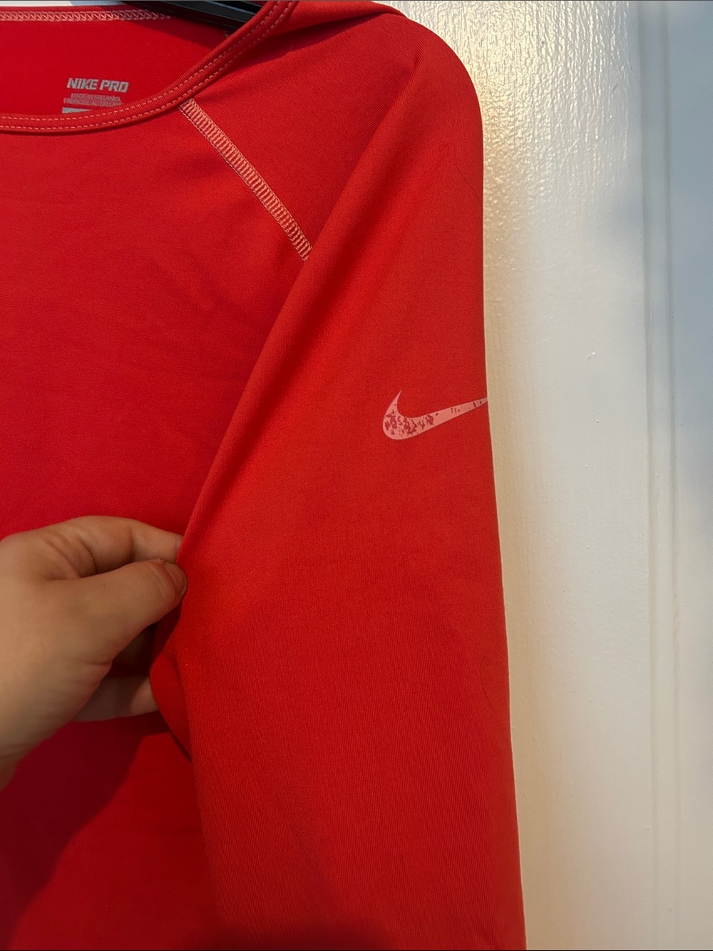 Nike Pro Red Performance Top - Picture 7 of 7